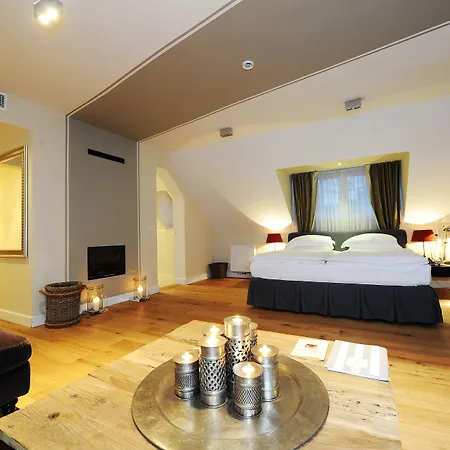 Lesar Angel - Member Of Hip 4* 卢布尔雅那