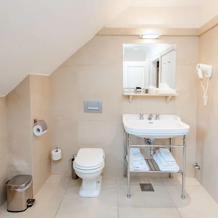 Lesar Angel - Member Of Hip 4*