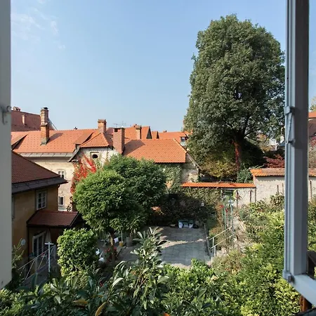 Lesar Angel - Member Of Hip Szálloda 4*