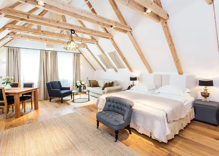 Lesar Angel - Member Of Hip 4* Ljubljana