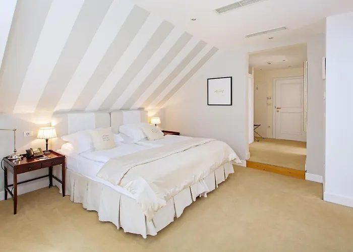 Lesar Angel - Member Of Hip 4* Ljubljana